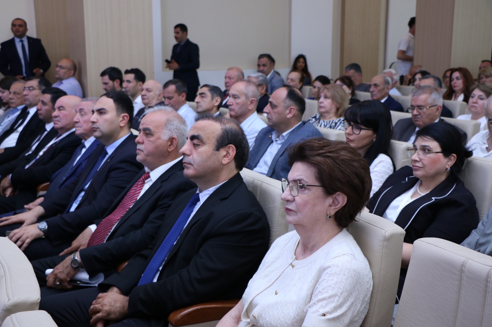 AzMİU-da dünya alimləri inşaatın müasir problemlərini müzakirə etdilər