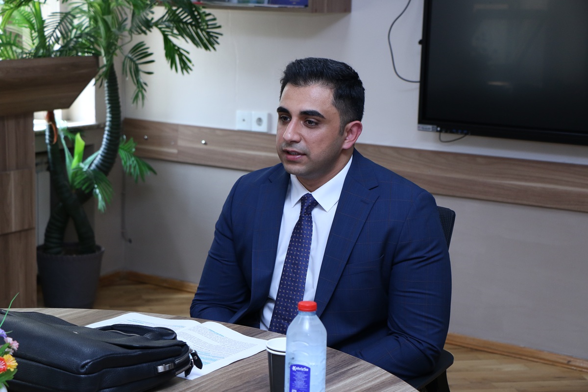 AzMİU-da “İnsan hüquqları aylığı” çərçivəsində görüş keçirilib