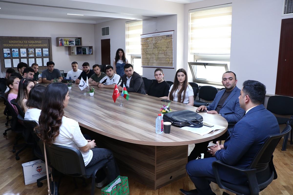 AzMİU-da “İnsan hüquqları aylığı” çərçivəsində görüş keçirilib