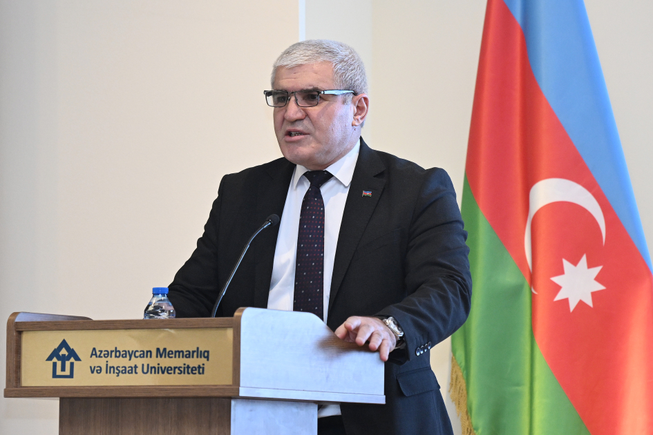 AzMİU-da iqtisadi təhlükəsizlik məsələsi müzakirə edilib