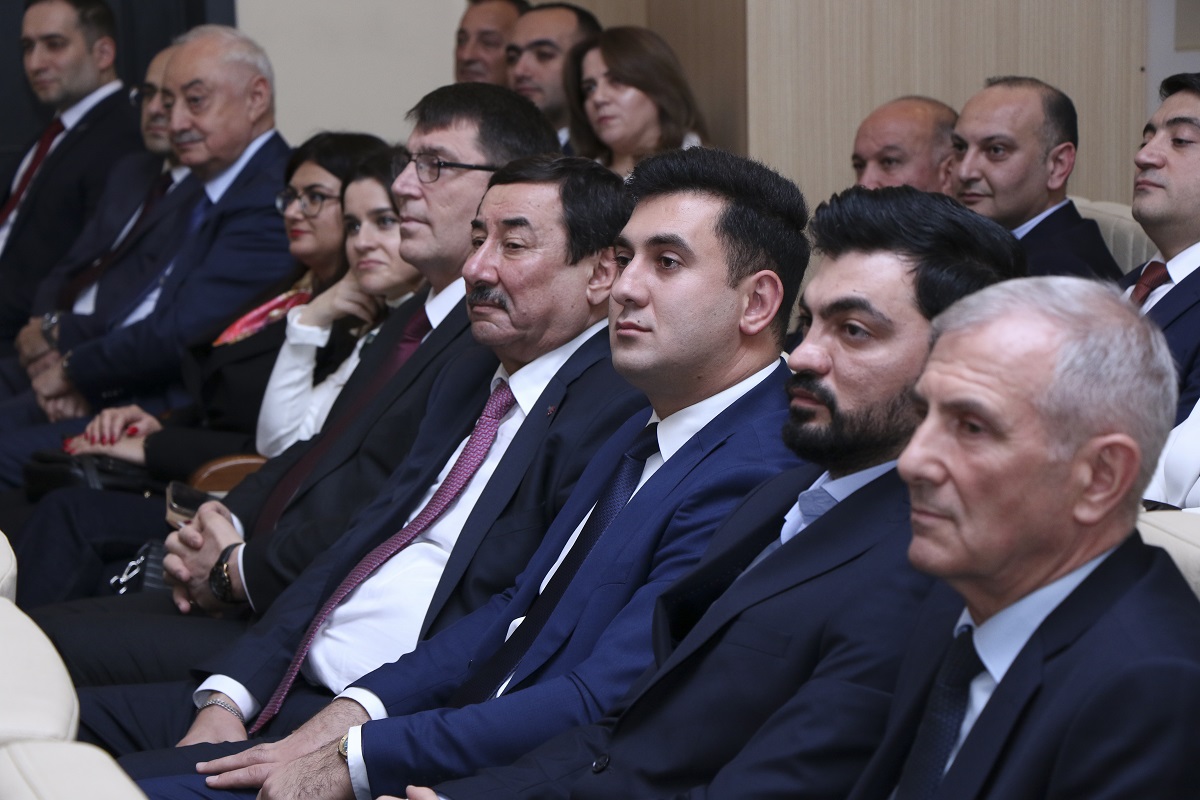 AzMİU-da Məzun Assosiasiyası yaradılıb