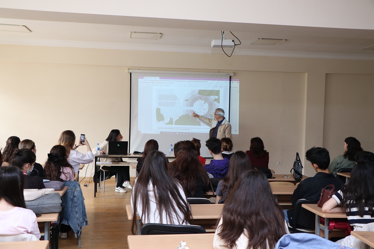 AzMİU-da şəhərsalma layihələri üzrə Ege Universitetinin təcrübələri paylaşılıb