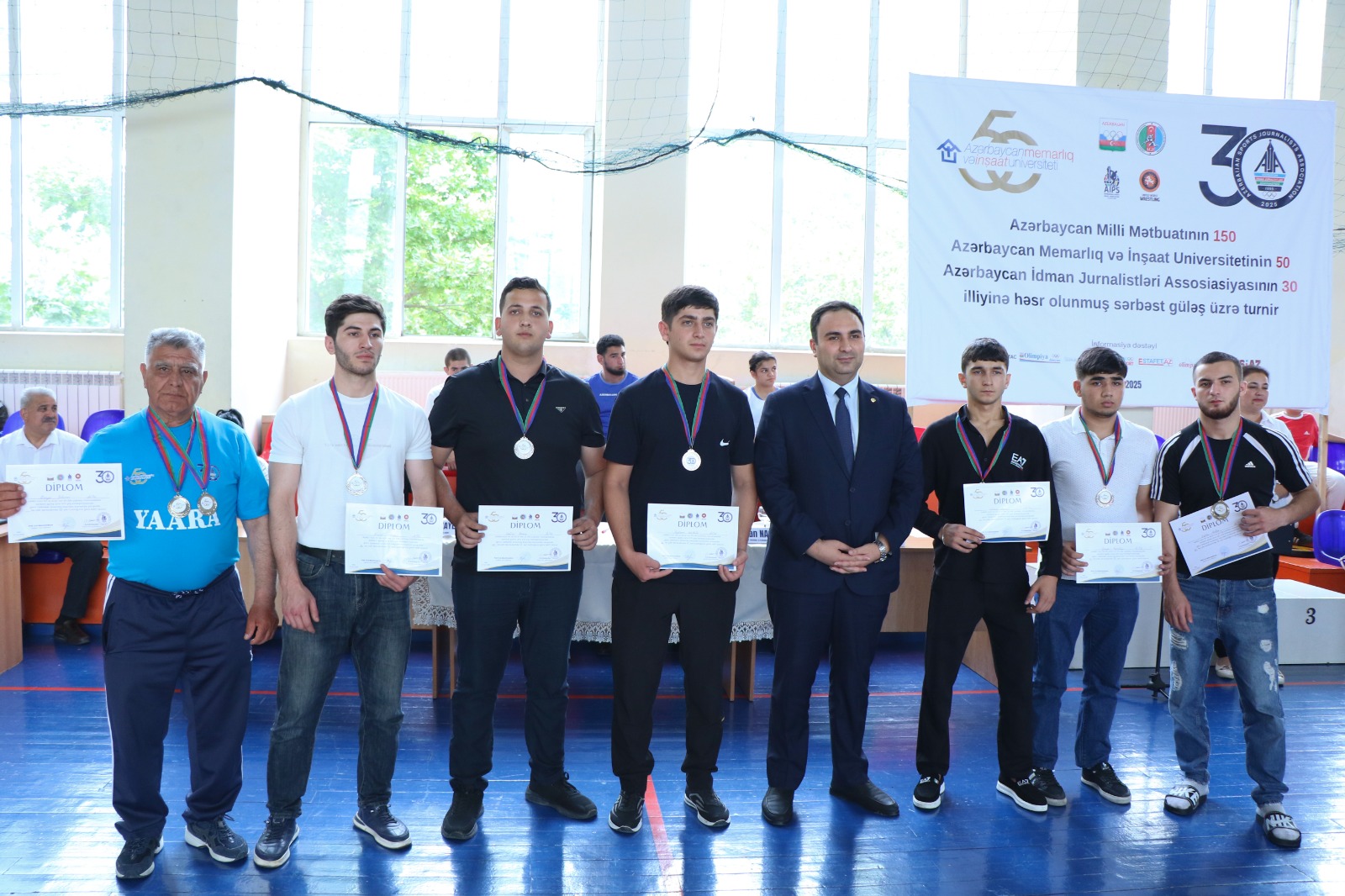 AzMİU-da sərbəst güləş turnirinə start verilib