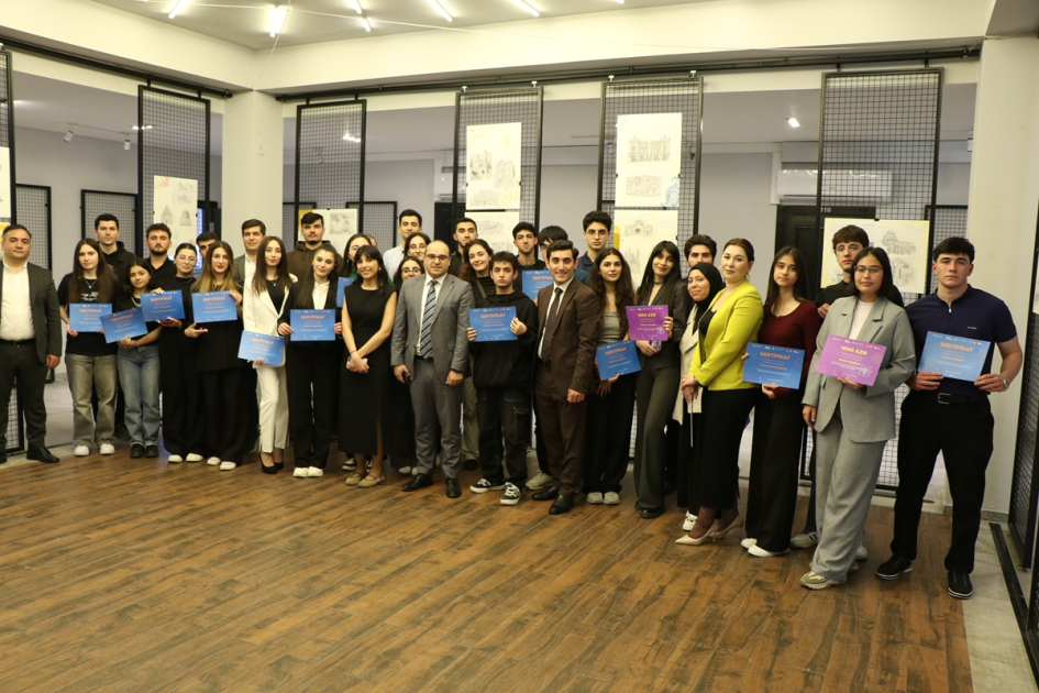 AzMİU-da SSJ tələbə startap düşərgəsinin qalibləri mükafatlandırılıb 