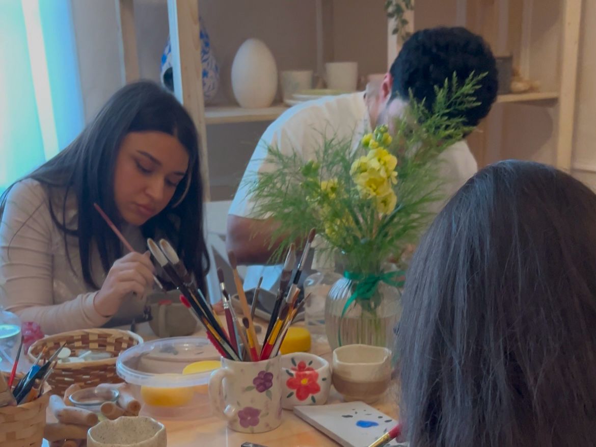 AzMİU-da tələbələr keramika sənətinin incəliklərini öyrəniblər 