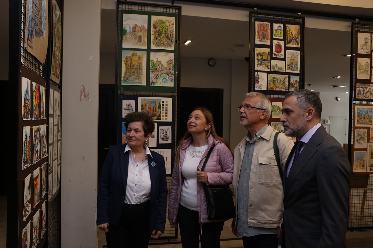 AzMİU-da “Urban” adlı yaradıcılıq sərgisi açılıb