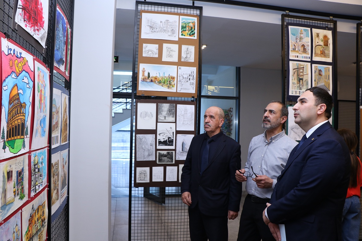 AzMİU-da “Urban” adlı yaradıcılıq sərgisi açılıb