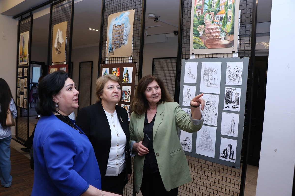 AzMİU-da “Urban” adlı yaradıcılıq sərgisi açılıb