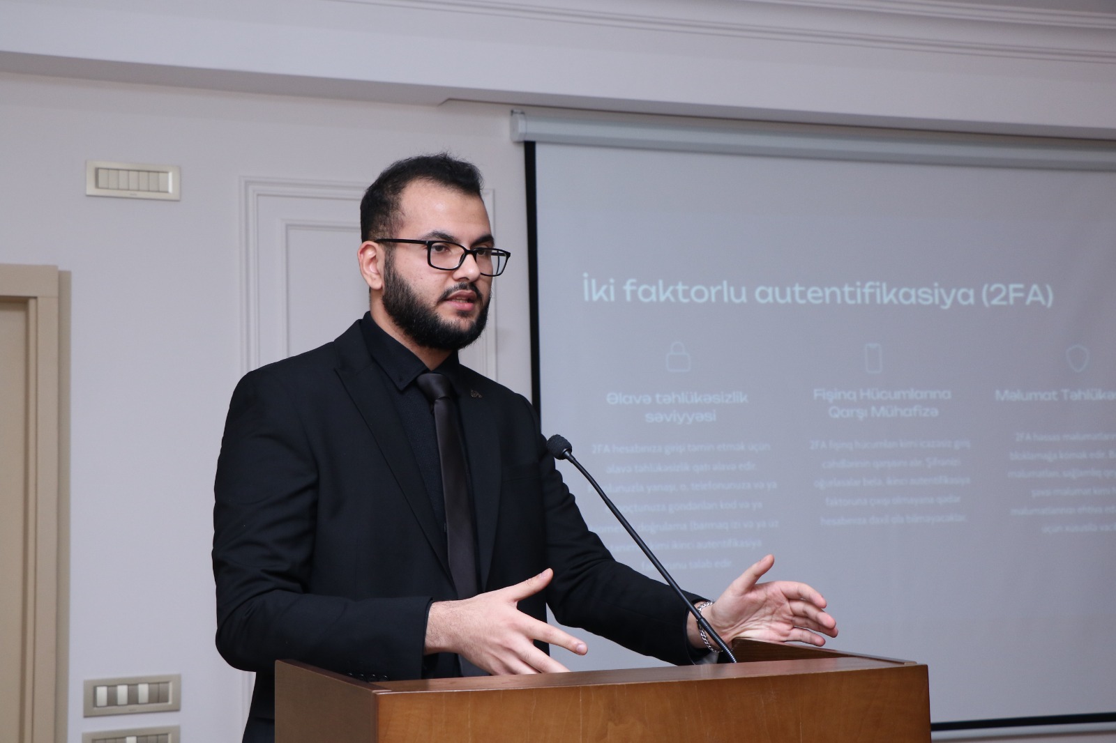 AzMİU əməkdaşları üçün kibertəhlükəsizlik mövzusunda təlim keçirilib