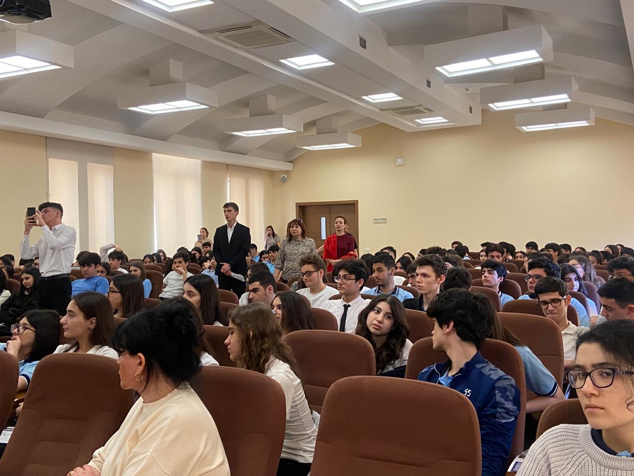 AzMİU “Gələcəyinin memarı ol” kampaniyasına start verib 