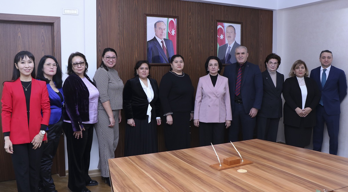 AzMİU Kunayev Universiteti ilə birgə layihələr həyata keçirəcək