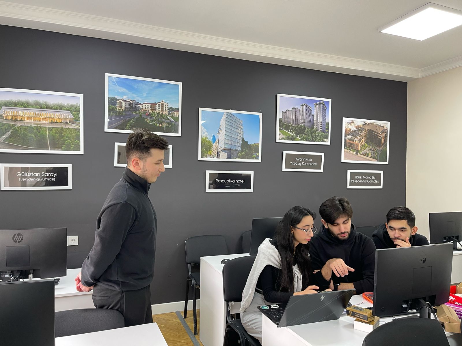 AzMİU-nun 2 komandası Dünya Robototexnika Çempionatının finalına vəsiqə qazanıb 