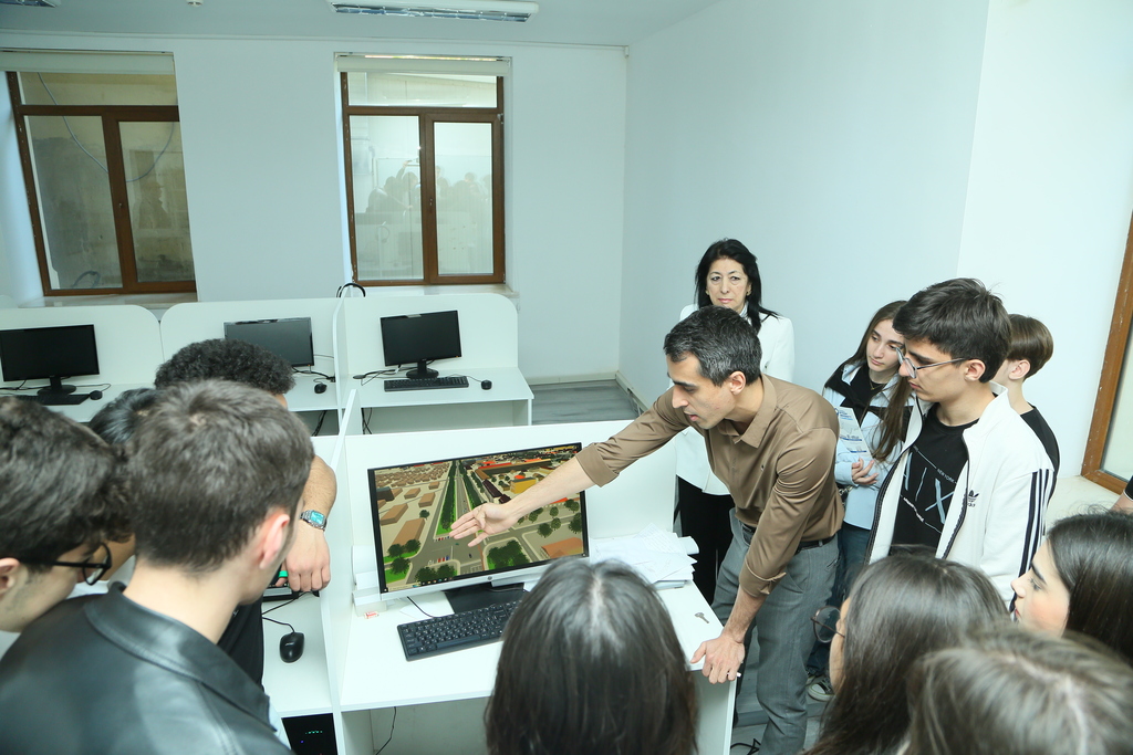 AzTU-da “Açıq qapı” günü keçirilib