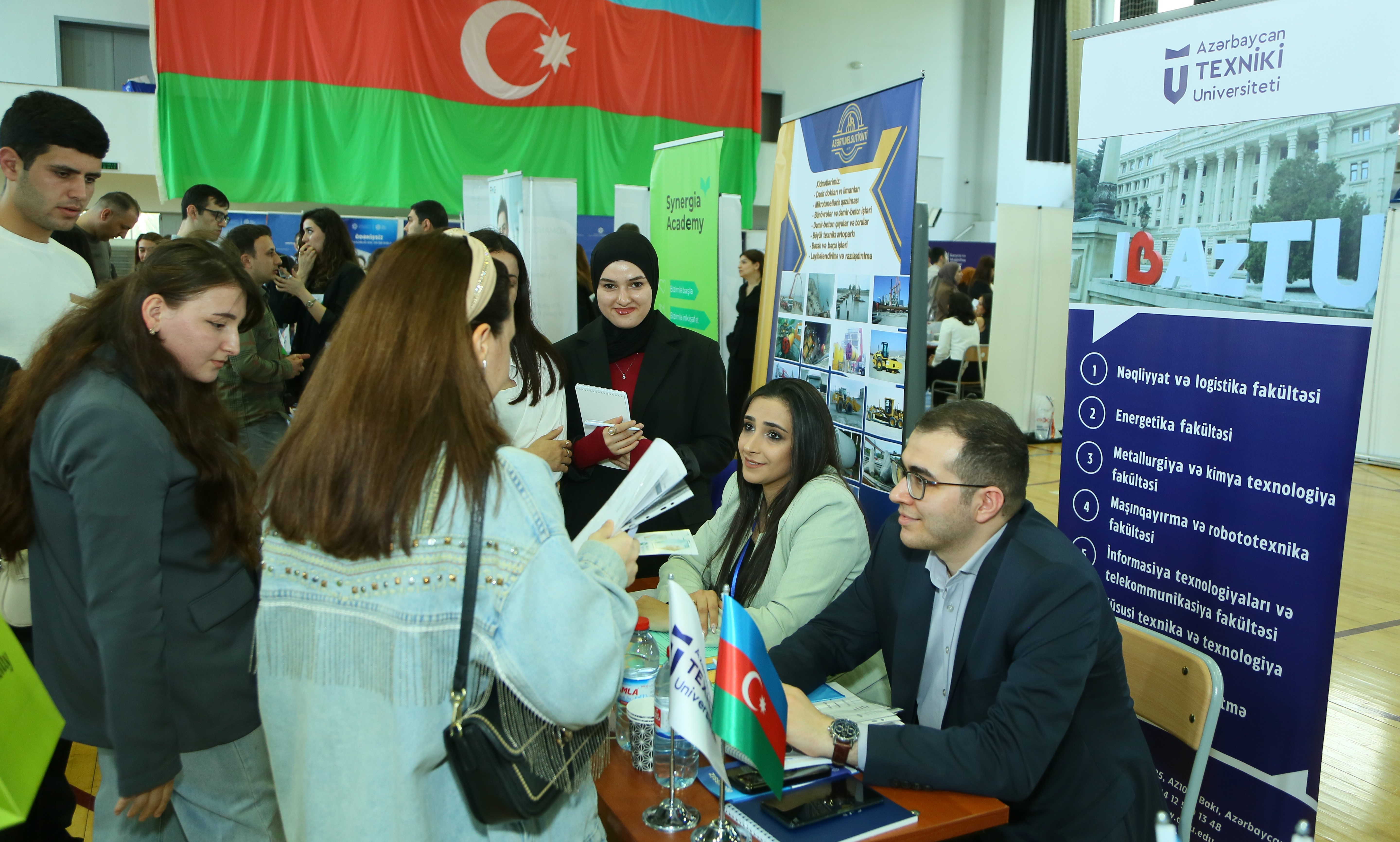 AzTU-da əmək yarmarkası keçirilib
