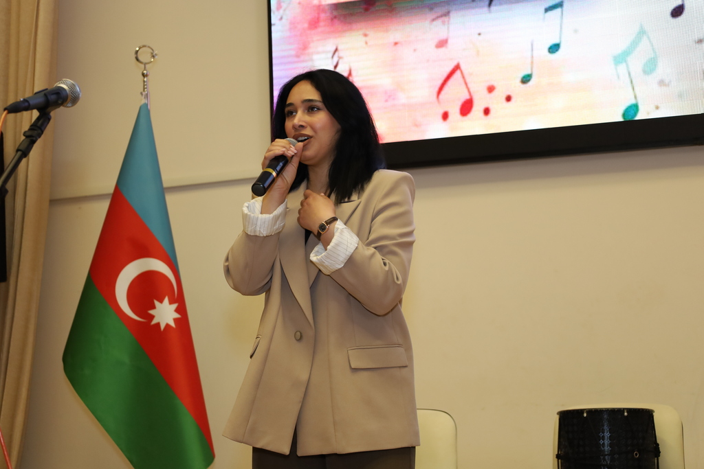 AzTU-da Xalq şairi Nəbi Xəzrinin yubileyi qeyd olunub