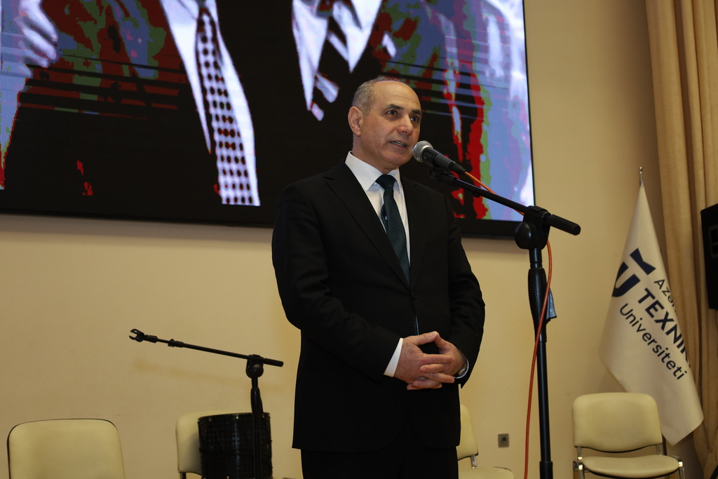 AzTU-da Xalq şairi Nəbi Xəzrinin yubileyi qeyd olunub