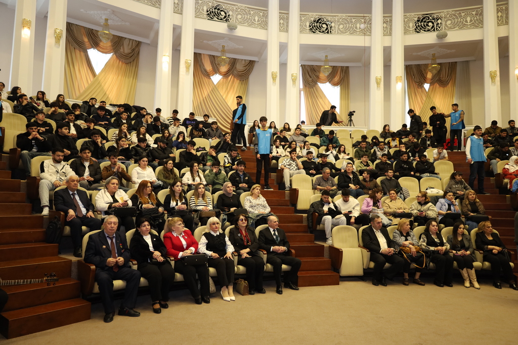 AzTU-da Xalq şairi Nəbi Xəzrinin yubileyi qeyd olunub