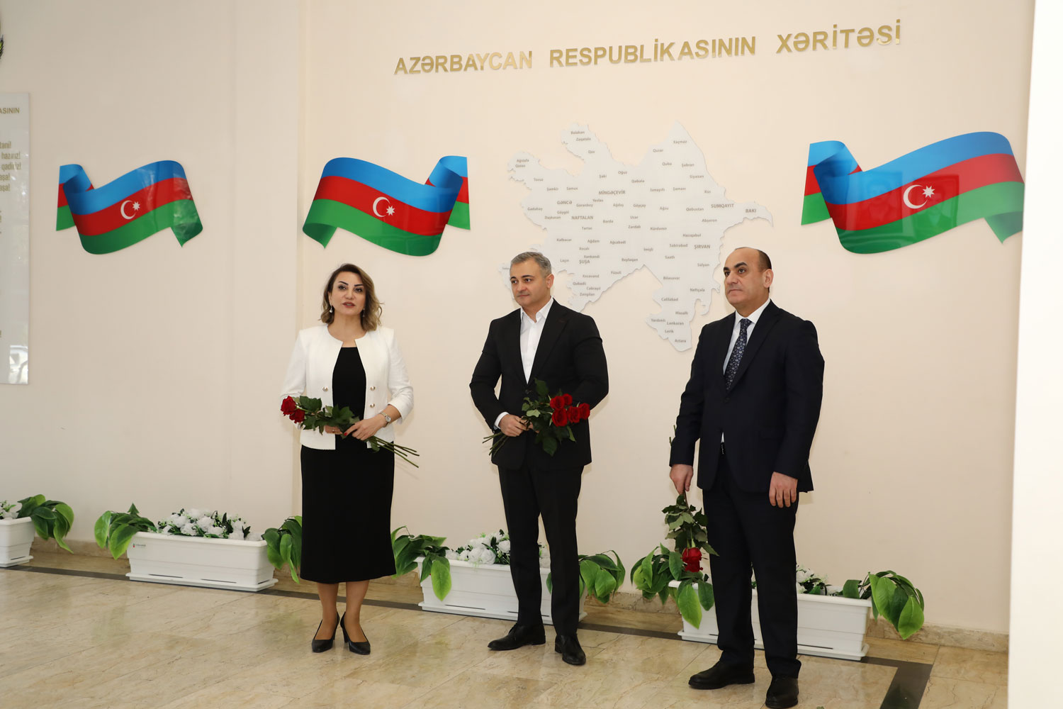 AzTV-nin sədri məktəblilərlə görüşüb