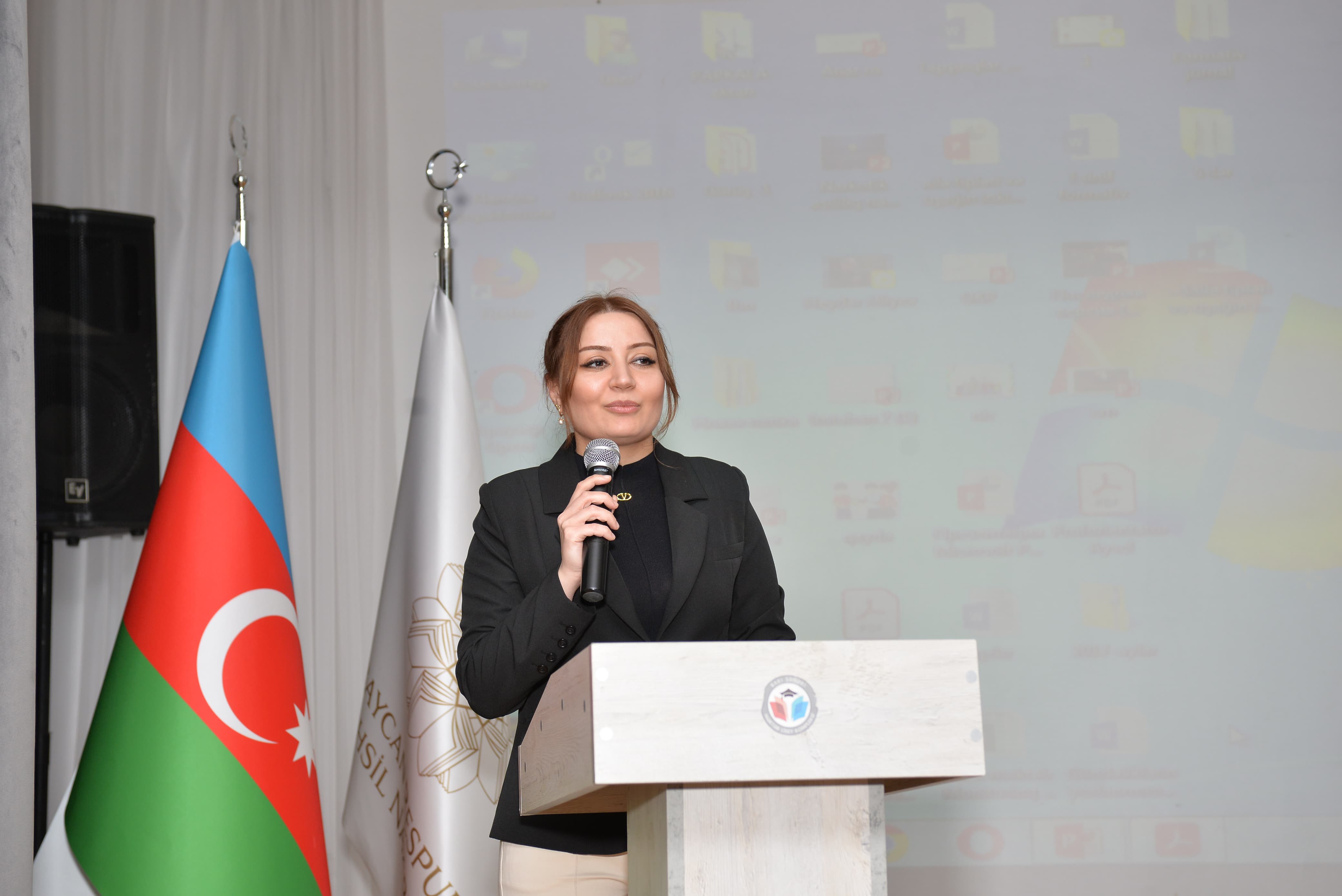 Bağça müdirləri və tərbiyəçi-müəllimlərin ictimai dinləməsi keçirilib