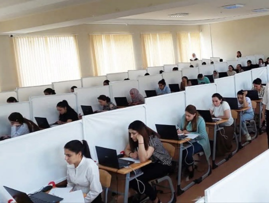 Bağçalara müdir vəzifəsinə işə qəbul üzrə test imtahanı keçirilir 