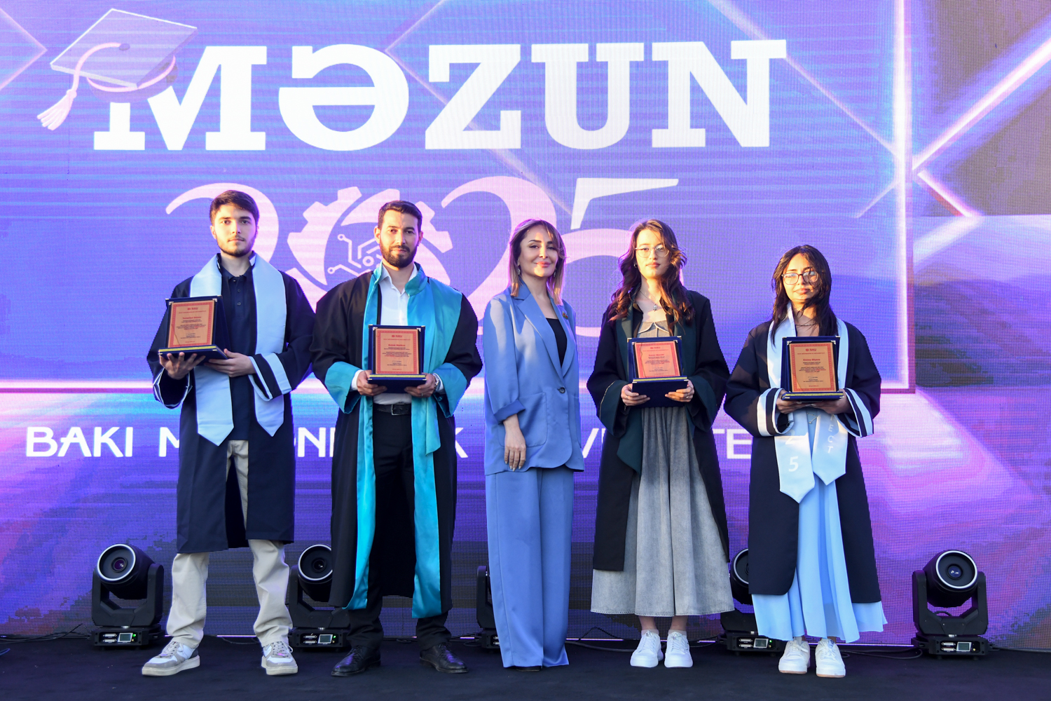 Bakı Mühəndislik Universitetində “Məzun günü” keçirilib