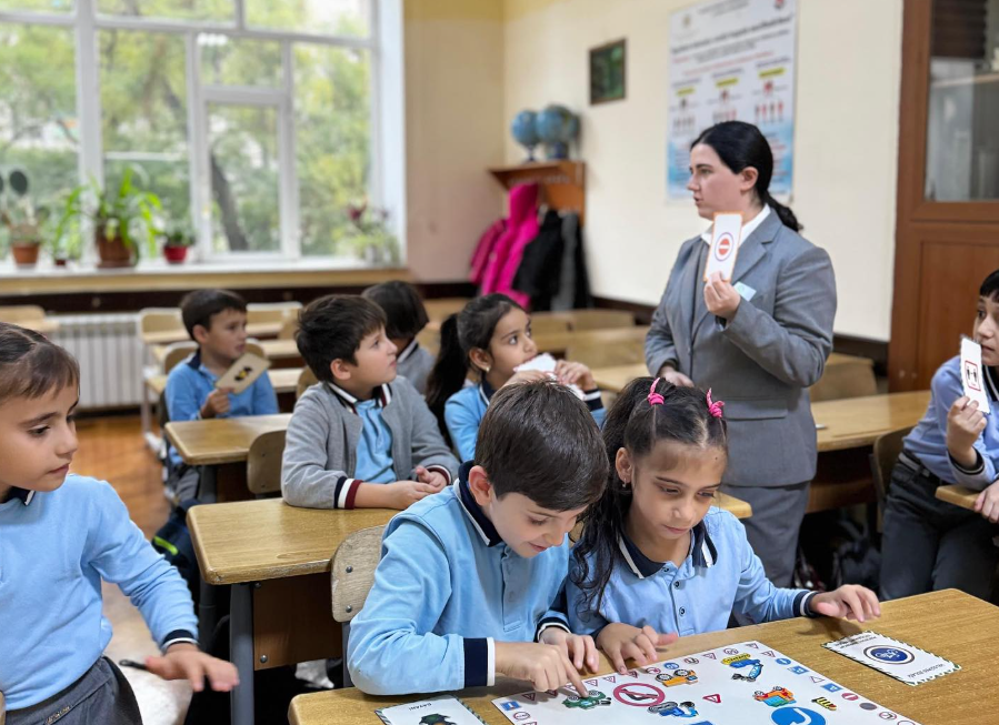 Bakıda 191 məktəbdə “Məktəblinin dostu” layihəsi fəaliyyət göstərir 