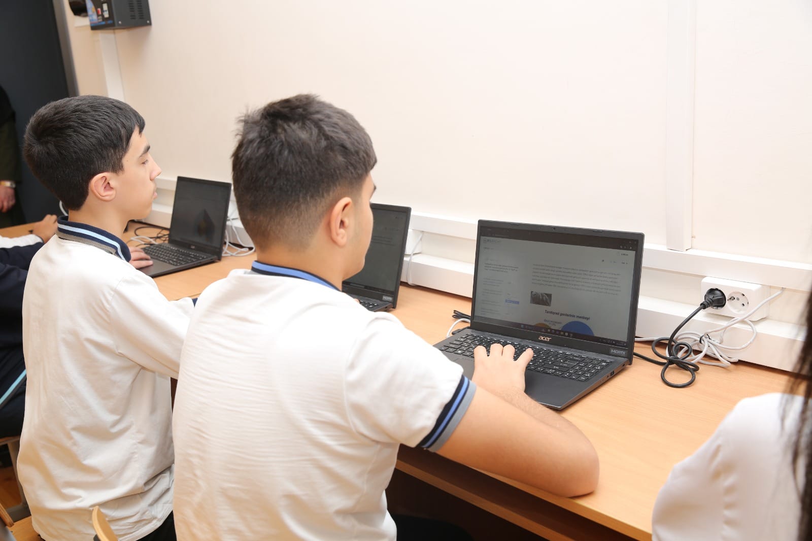 Bakıda 350-yə yaxın məktəb “Rəqəmsal məktəb” platformasına qoşulub 