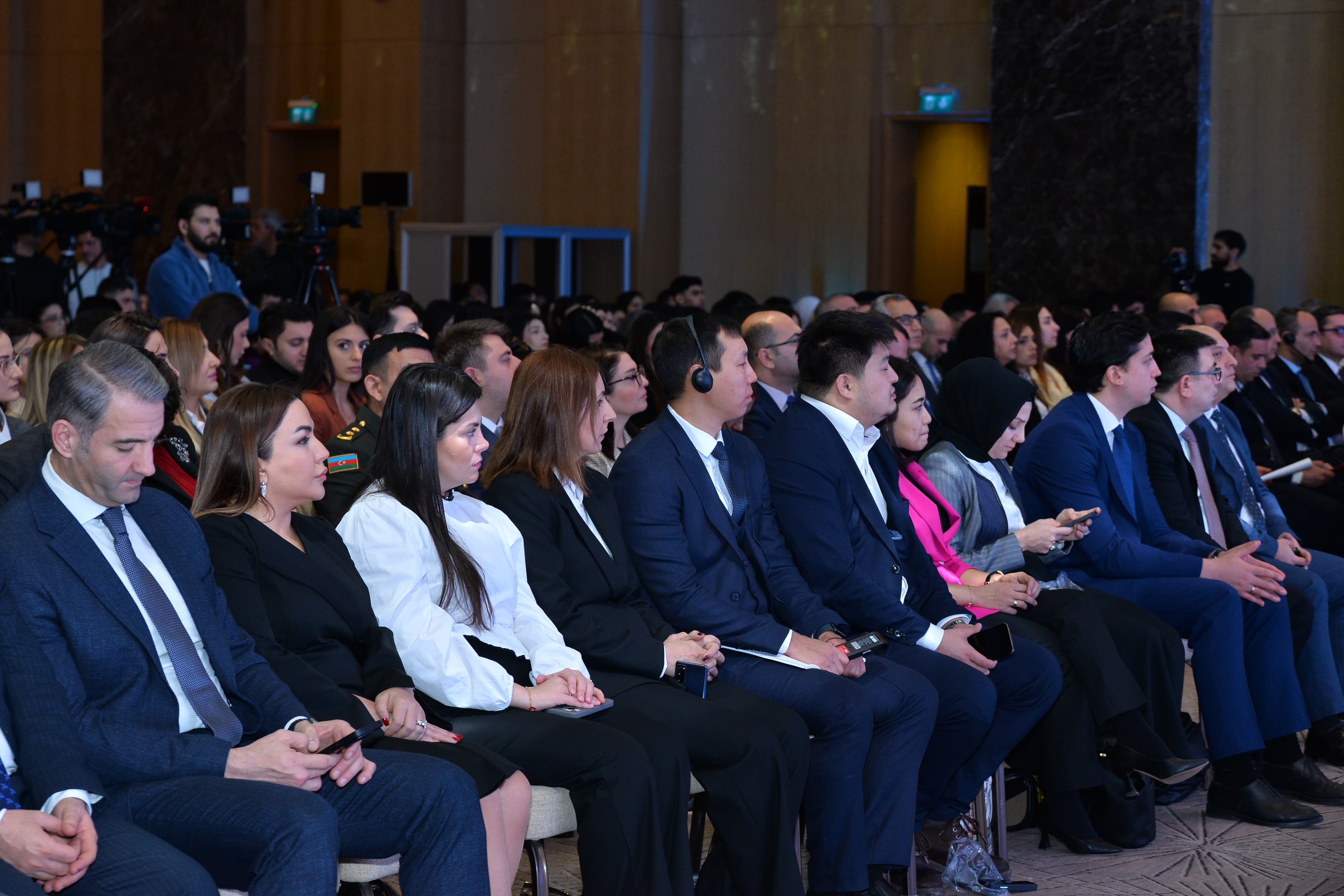 Bakıda “Media Savadlılığı” konfransı keçirilib
