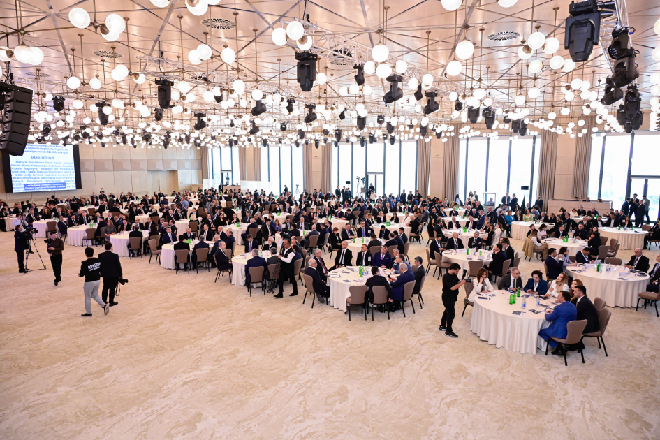 Bakıda "Rəqəmsallaşma və süni intellektin iş yerlərinə təsiri" mövzusunda konfrans keçirilib 