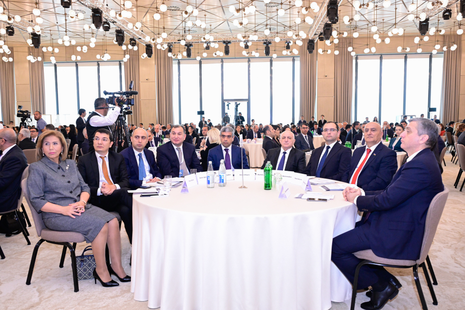 Bakıda "Rəqəmsallaşma və süni intellektin iş yerlərinə təsiri" mövzusunda konfrans keçirilib