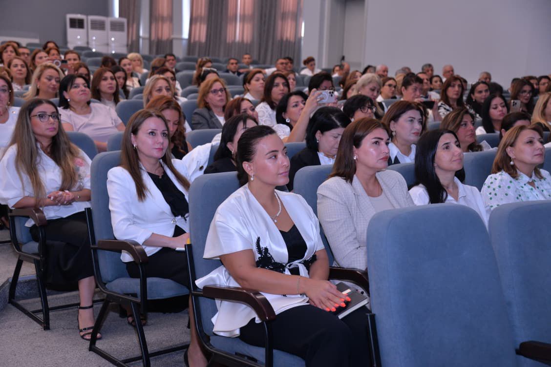 Bakının təhsil işçilərinin sentyabr konfransı keçirilib