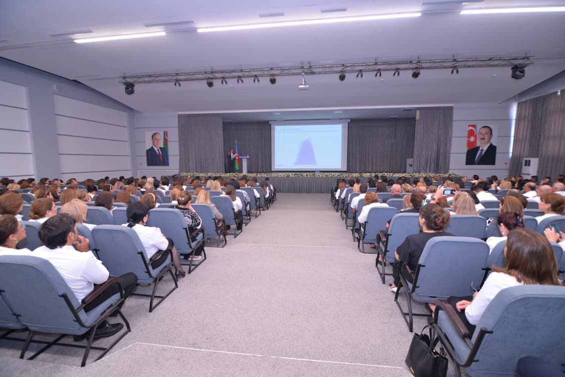 Bakının təhsil işçilərinin sentyabr konfransı keçirilib