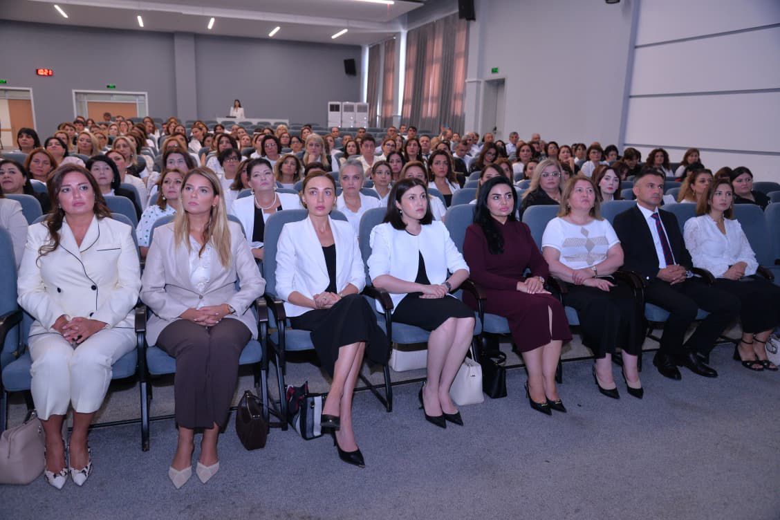 Bakının təhsil işçilərinin sentyabr konfransı keçirilib