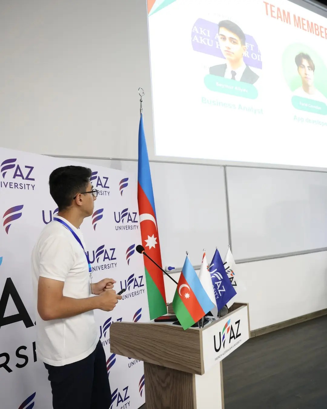 “BankTech” Hakatonu keçirilib