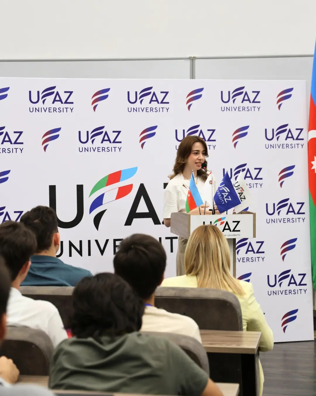 “BankTech” Hakatonu keçirilib