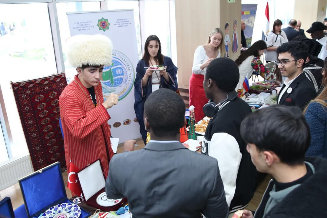 BANM-də Beynəlxalq Ana Dili və Mədəniyyət Günü tədbiri keçirilib