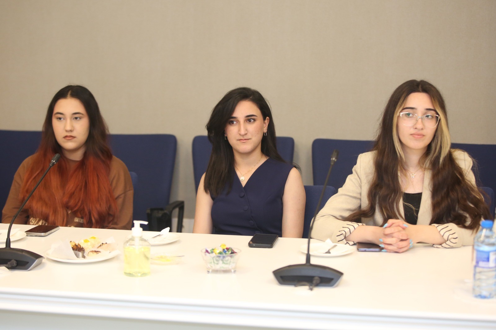 BANM-də millət vəkilinin tələbələrlə görüşü keçirilib