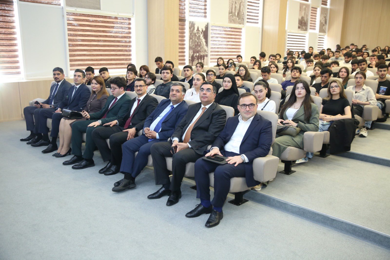 BANM-də süni intellekt və enerjinin gələcəyi mövzusunda konfrans keçirilib