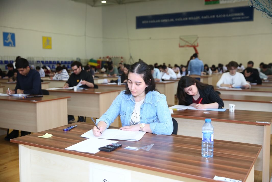 BANM-də yay imtahan sessiyası başlayıb