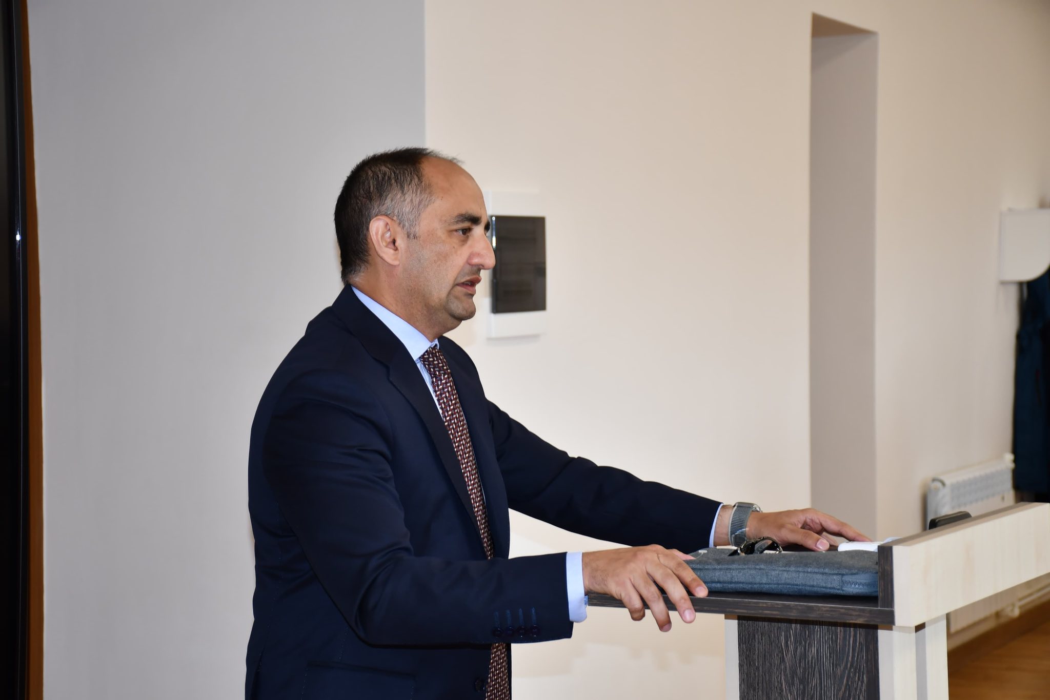 Baş Prokurorluğun idarə rəisi Qarabağ Universitetinin tələbələri ilə görüşüb