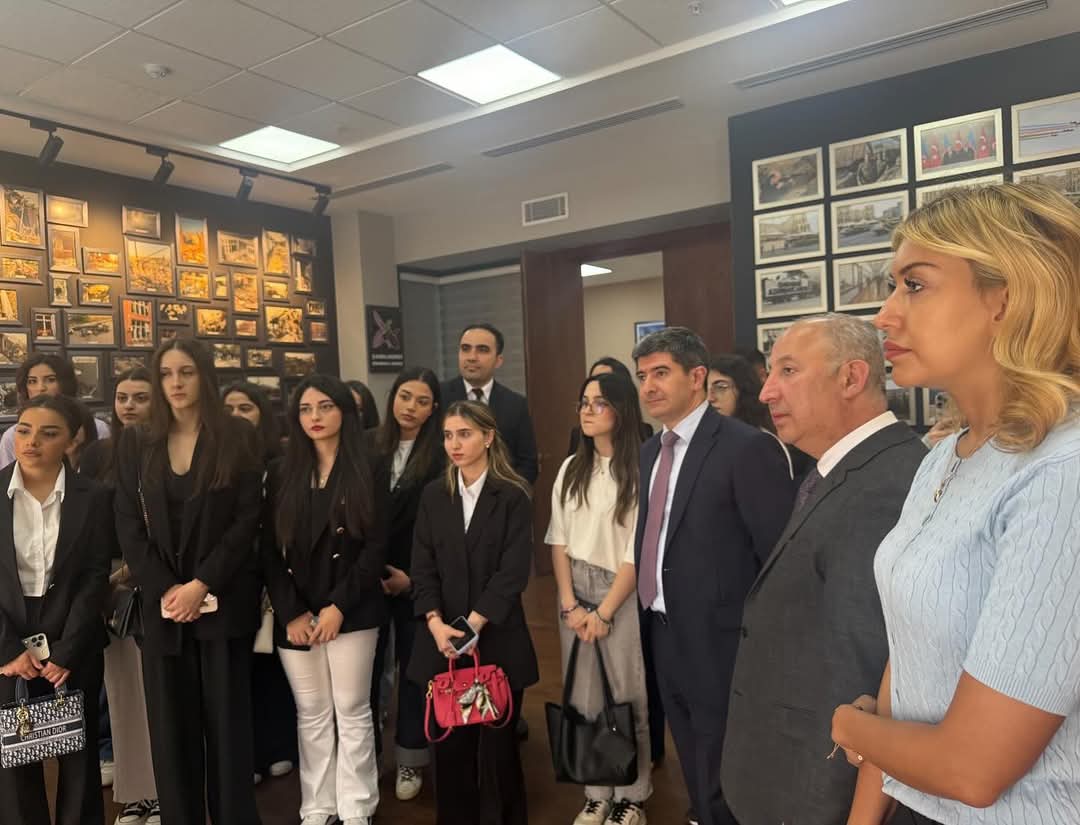 Baş Prokurorluqda ADA tələbələri ilə maarifləndirici görüş keçirilib 