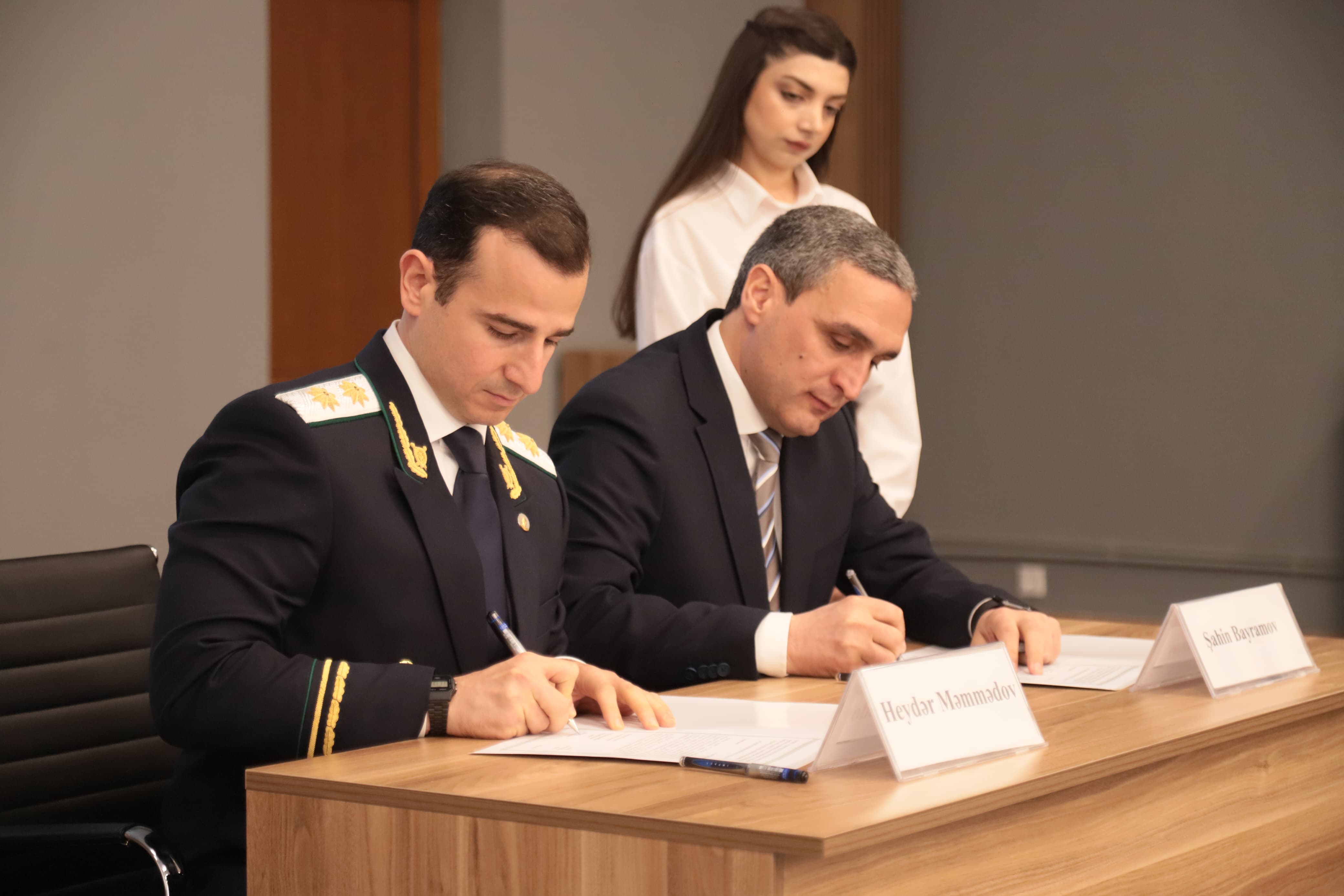 Baş Prokurorluqla Qarabağ Universiteti arasında Əməkdaşlıq Memorandumu imzalanıb