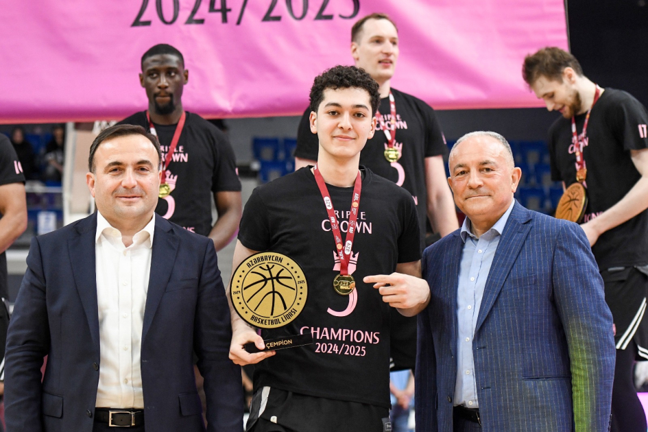 Basketbol üzrə Azərbaycan çempionatının qalibi mükafatlandırılıb