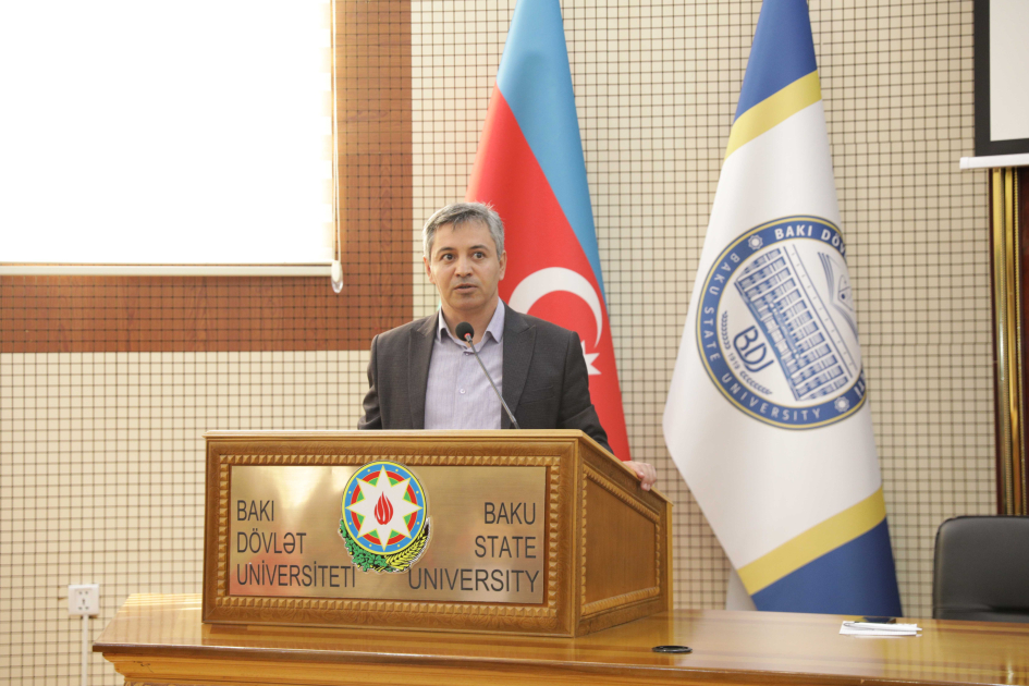 BDU-da birinci şeir forumu keçirilib