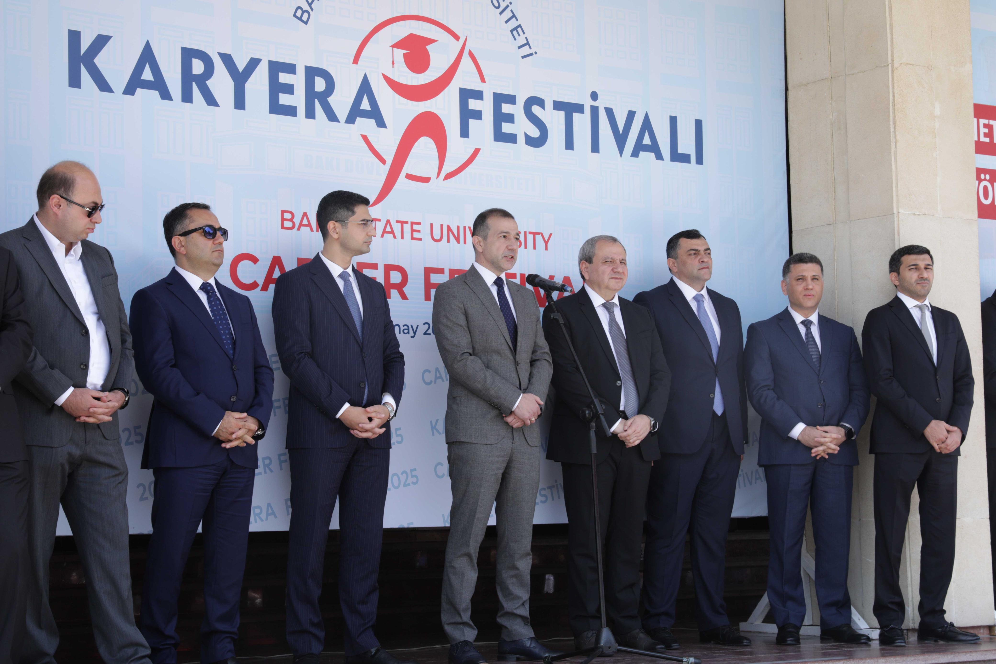 BDU-da Karyera Festivalı keçirilib 