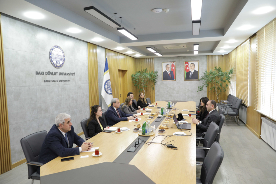 BDU-da Kənd Təsərrüfatı Nazirliyinin Aqrar İnnovasiya Mərkəzinin direktoru ilə görüş olub 