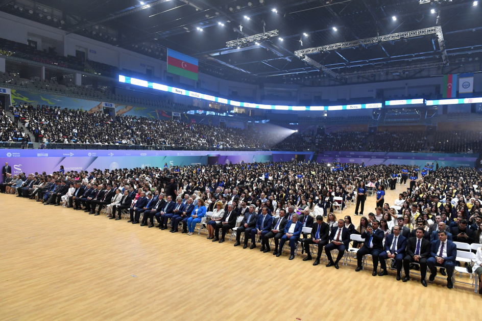 BDU-da “Məzun günü” keçirilib