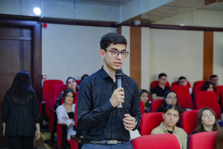 BDU-da TələbəPlus kartı ilə bağlı infosessiya keçirilib