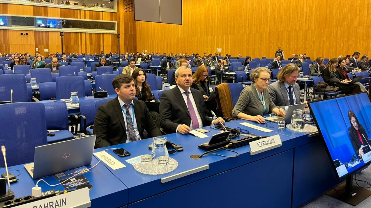 BDU əməkdaşları Elm və Texnika Altkomitəsinin sessiyasında iştirak ediblər 