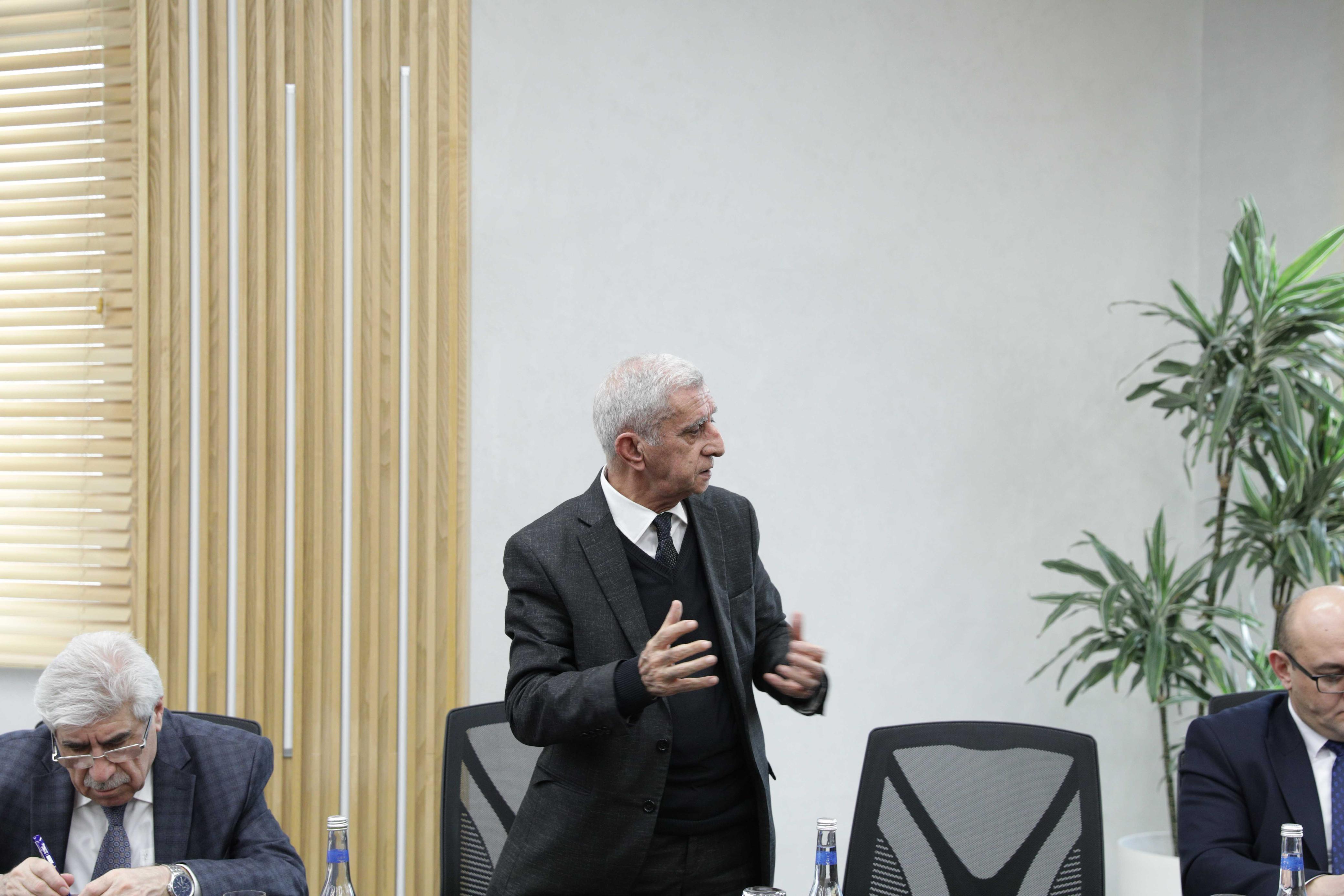 BDU məzunlarının məşğulluq vəziyyəti təhlil edilib